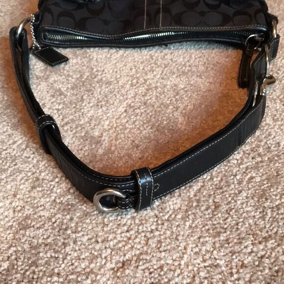 Coach purse - Picture 4 of 6